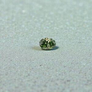 1.05 Carat Oval Fancy Vivid Green Lab Grown Diamond